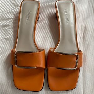Beautiful Orange Leather Sandals Sz.9  heel - 1.2